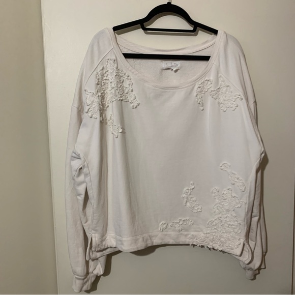 Anthropologie Ivory Crochet Appliqué Pullover Sweatshirt/Top - Picture 9 of 16